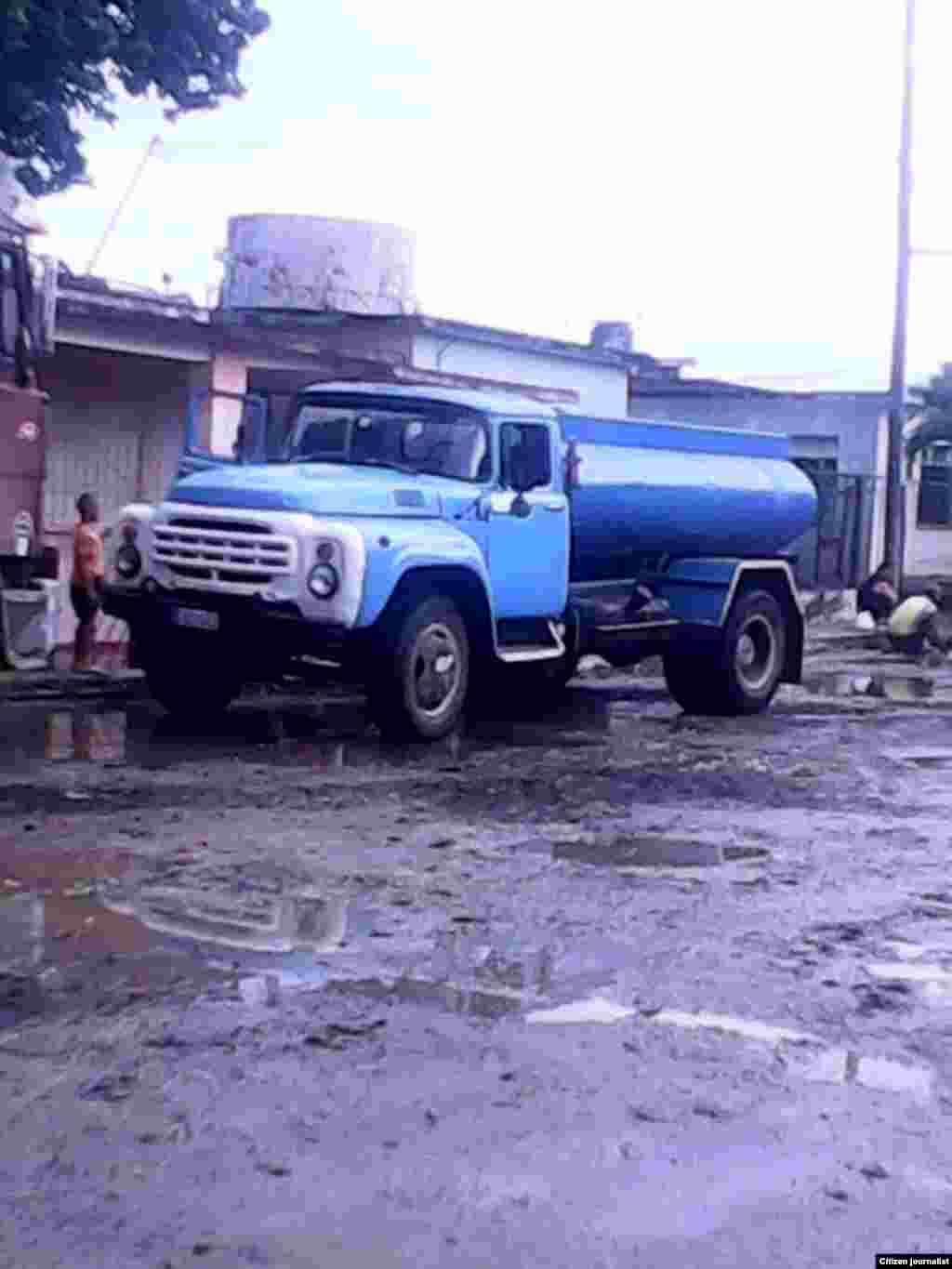 Reporta Cuba Suministro de Agua Foto Red Cubana 