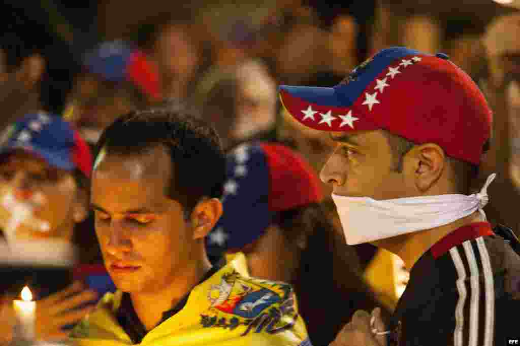 PROTESTAS EN CONTRA DE MADURO ANTES DE LA INVESTIDURA DE BACHELET