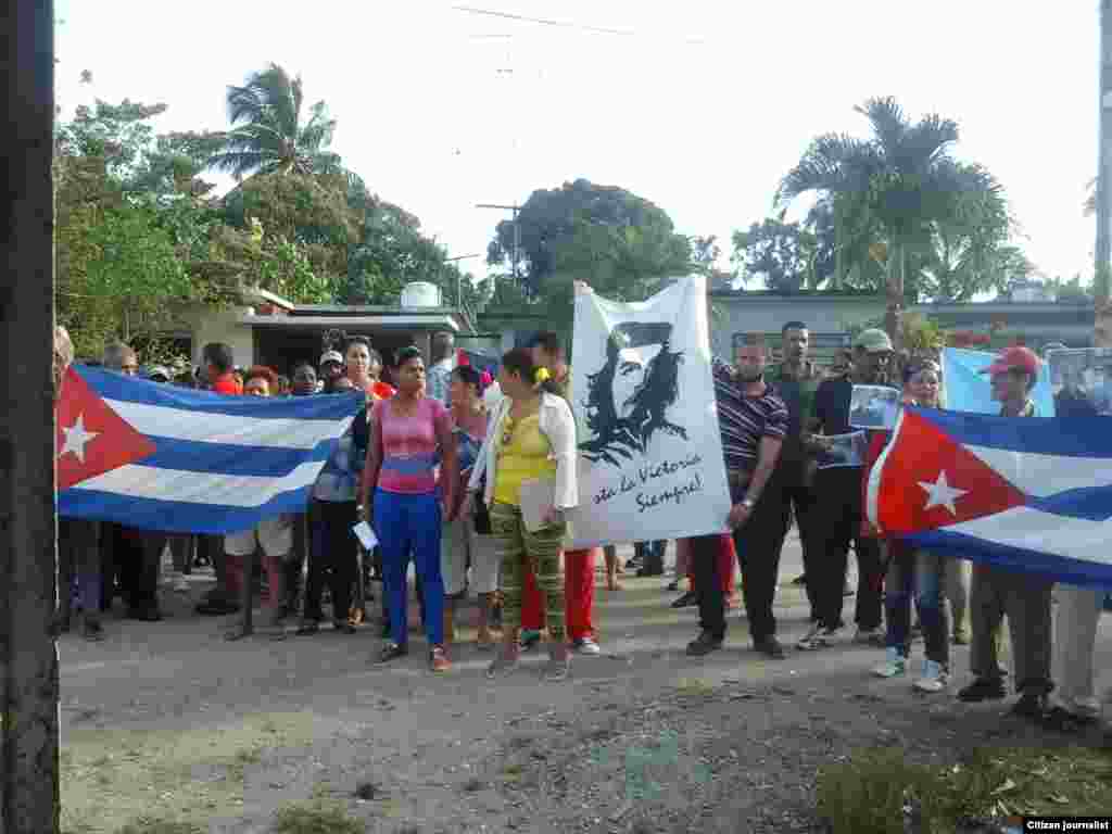 Reporta Cuba Opositores sufren asedio y actos de repudio Placetas Foto Donaida Pérez