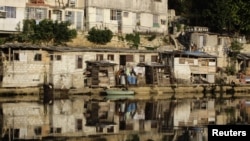 Barrio "El Fanguito", a orillas del Almendares.