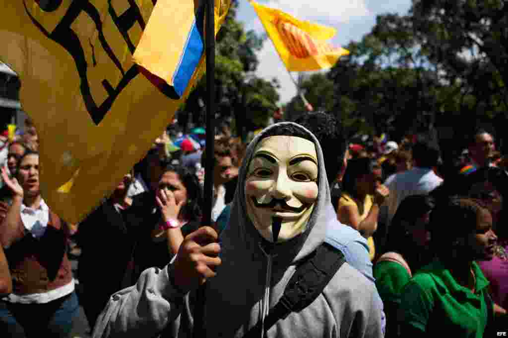 Marcha opositora en Caracas febrero 12.