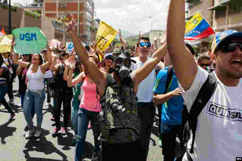 Marcha opositora en Caracas febrero 12.