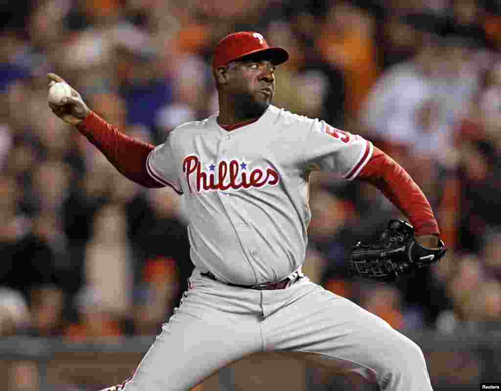 Jose Contreras de los Philadelphia Phillies .