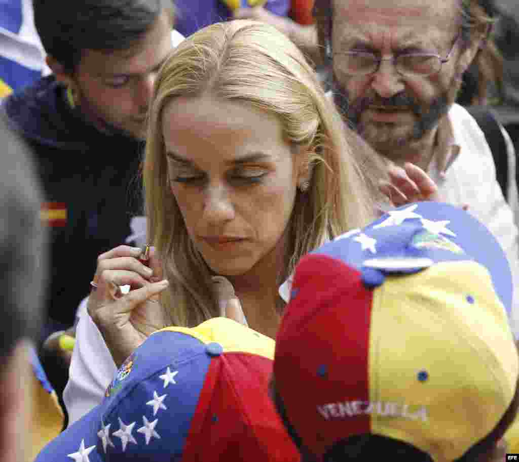 Lilian Tintori durante un encuentro con miembros de la comunidad venezolana, hoy en la Casa de América en Madrid. 