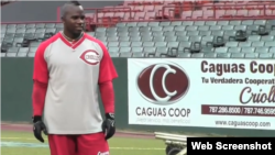 Rusney Castillo durante el entrenamiento con los Criollos de Caguas.